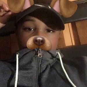 Meet your Posher, Carmello